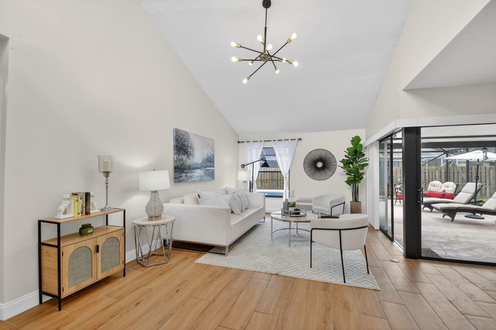 PINEWOOD EAST 2 OF WELLINGTON - Residential