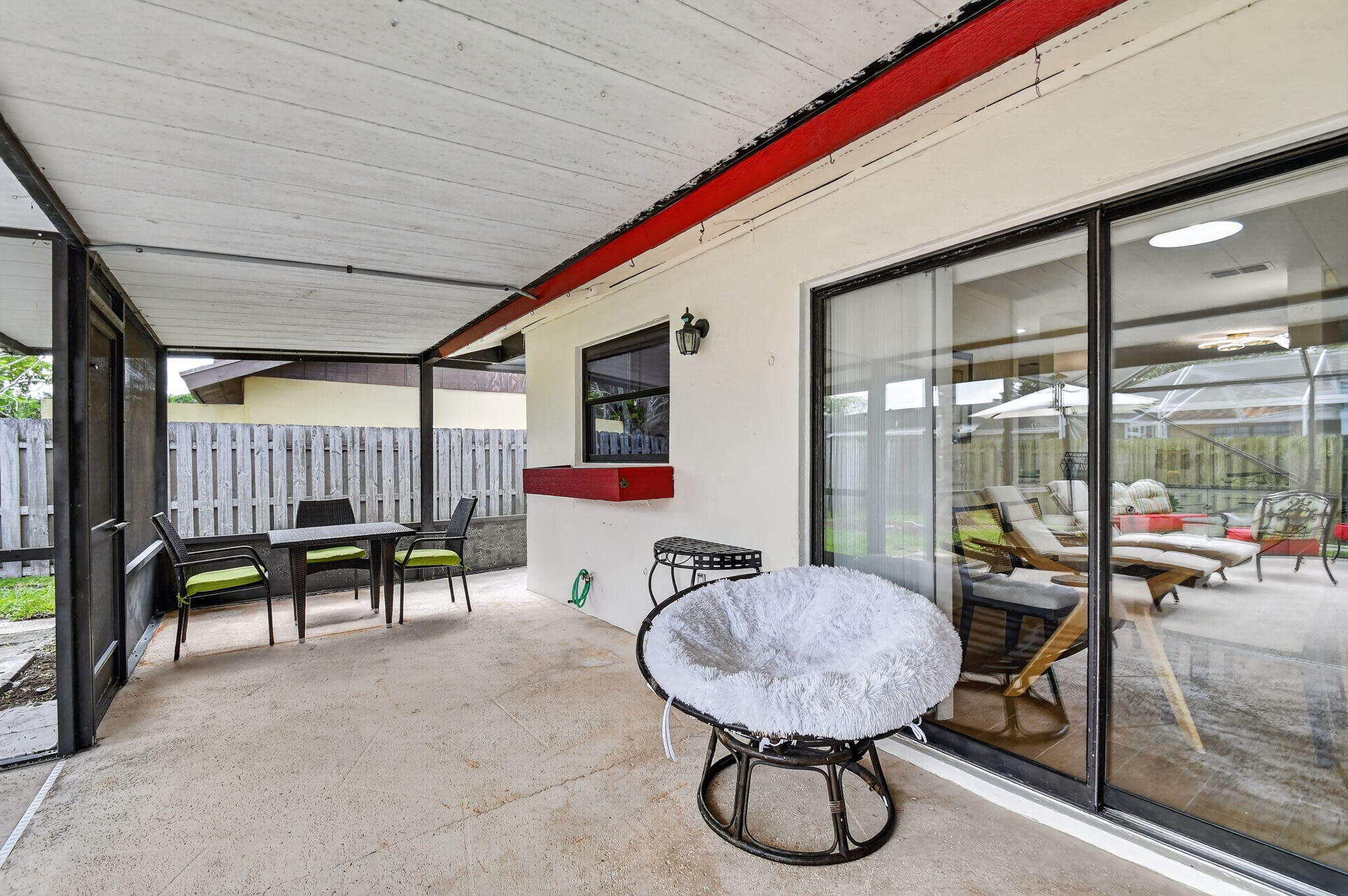 PINEWOOD EAST 2 OF WELLINGTON - Residential