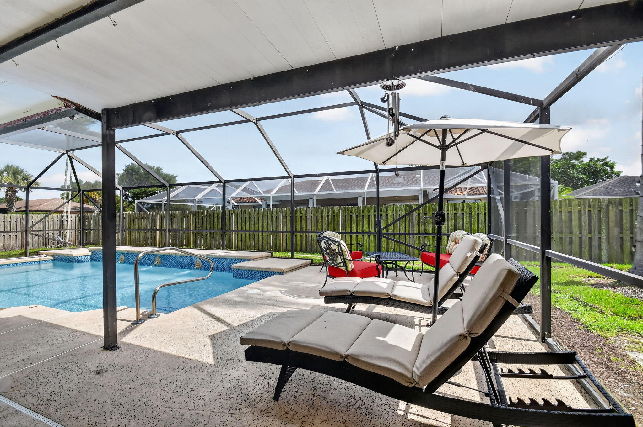 PINEWOOD EAST 2 OF WELLINGTON - Residential