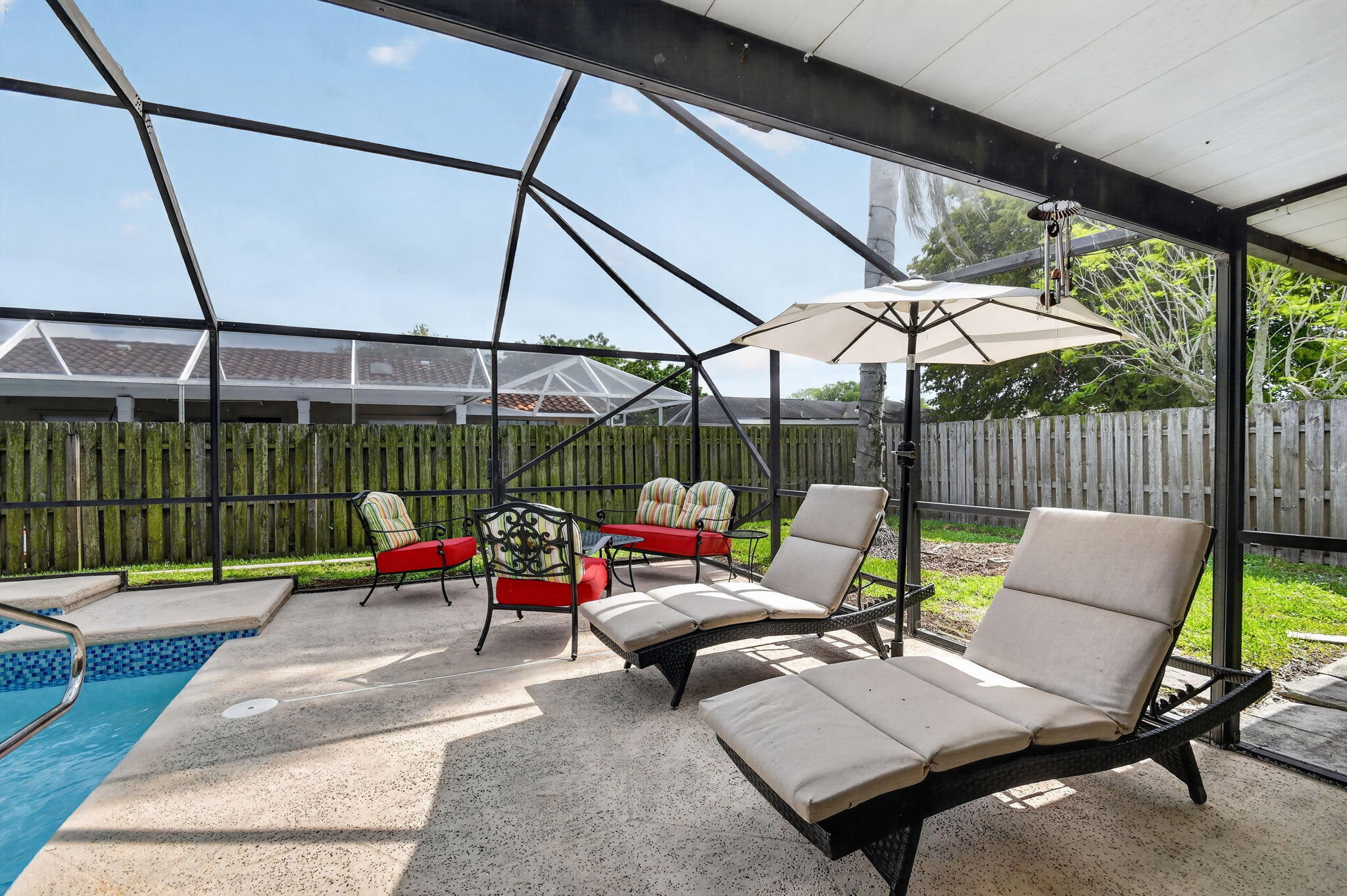 PINEWOOD EAST 2 OF WELLINGTON - Residential