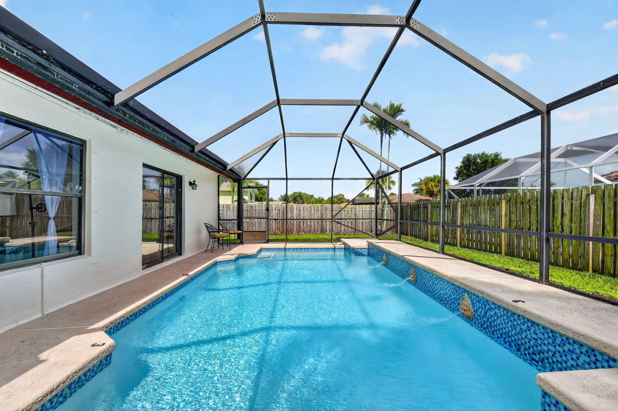 PINEWOOD EAST 2 OF WELLINGTON - Residential