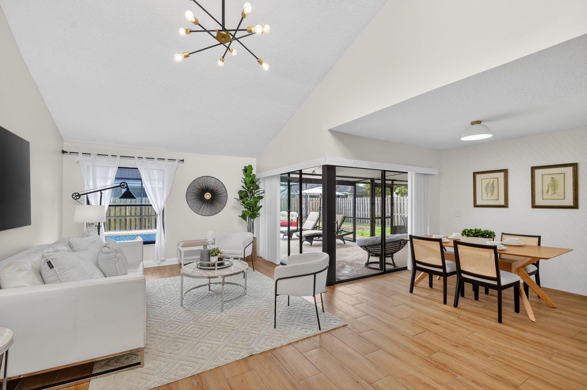 PINEWOOD EAST 2 OF WELLINGTON - Residential