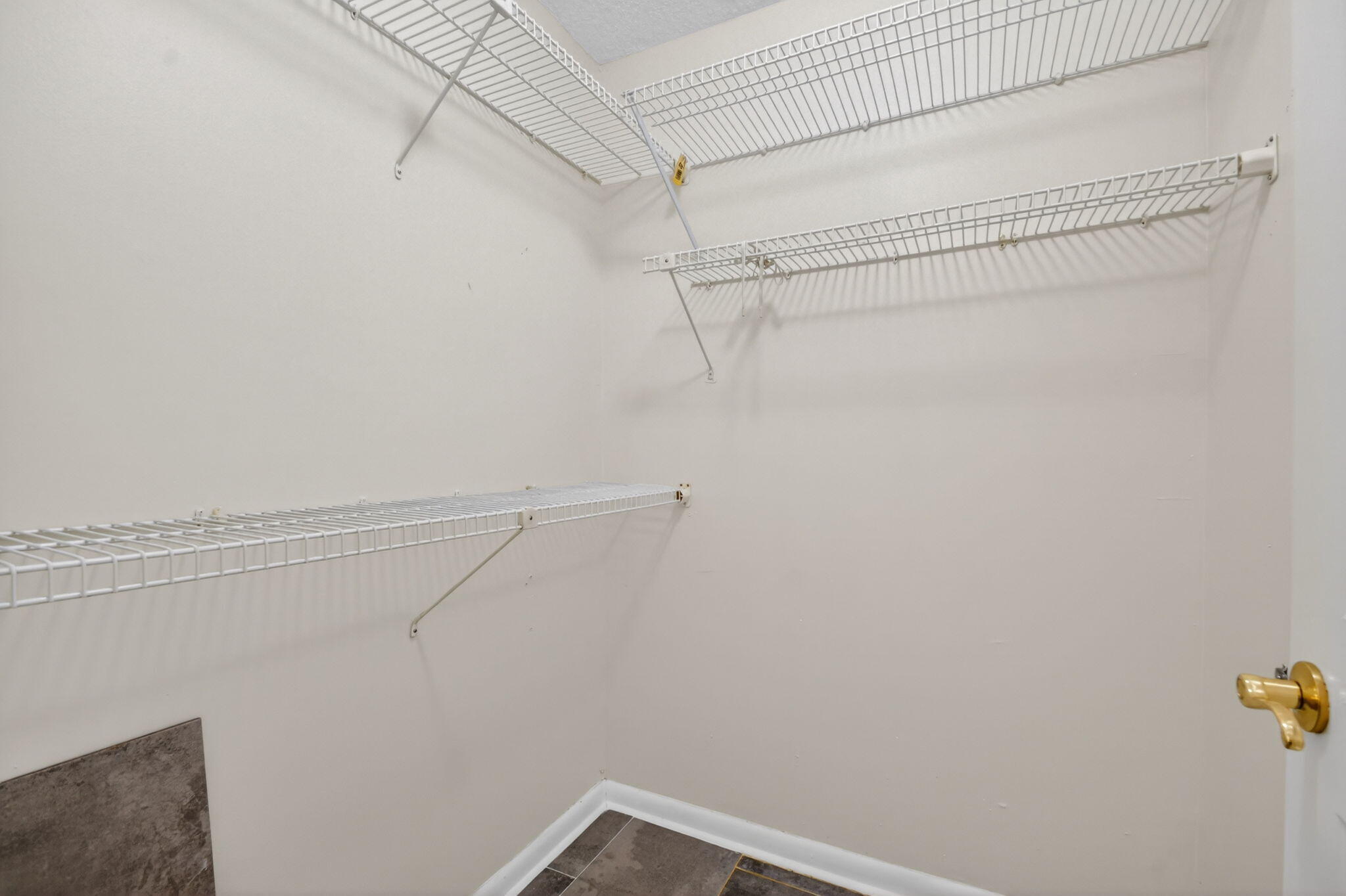 PINEWOOD EAST 2 OF WELLINGTON - Residential