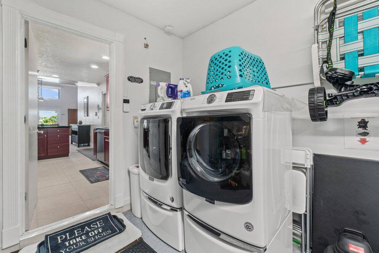 CYPRESS SHORES - Residential Lease