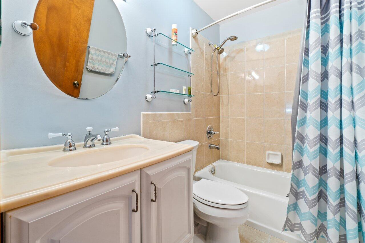 CYPRESS SHORES - Residential Lease