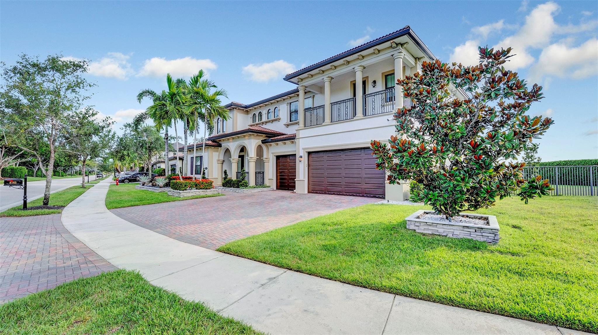 BRUSCHI PROPERTY - Residential