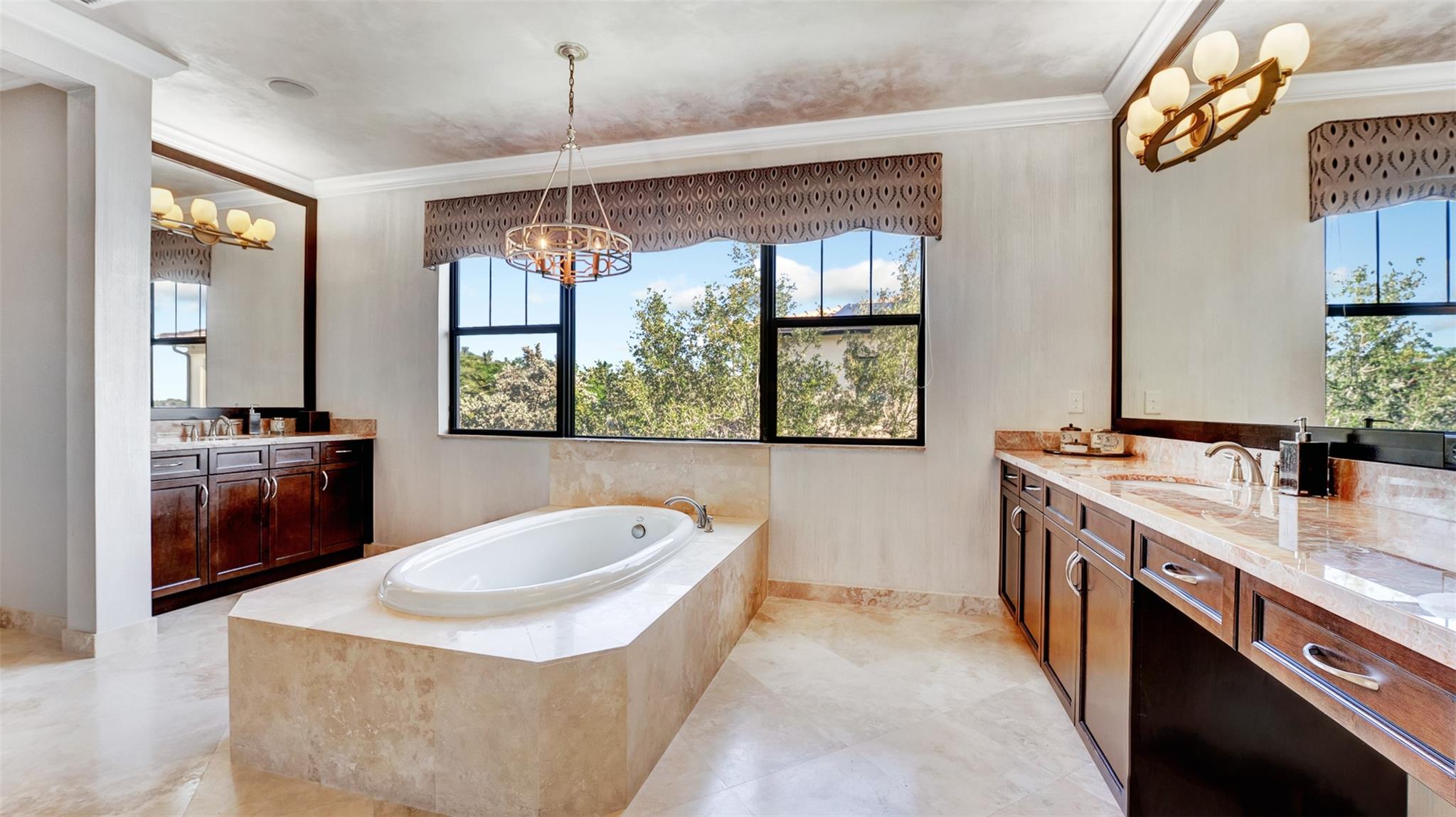 BRUSCHI PROPERTY - Residential