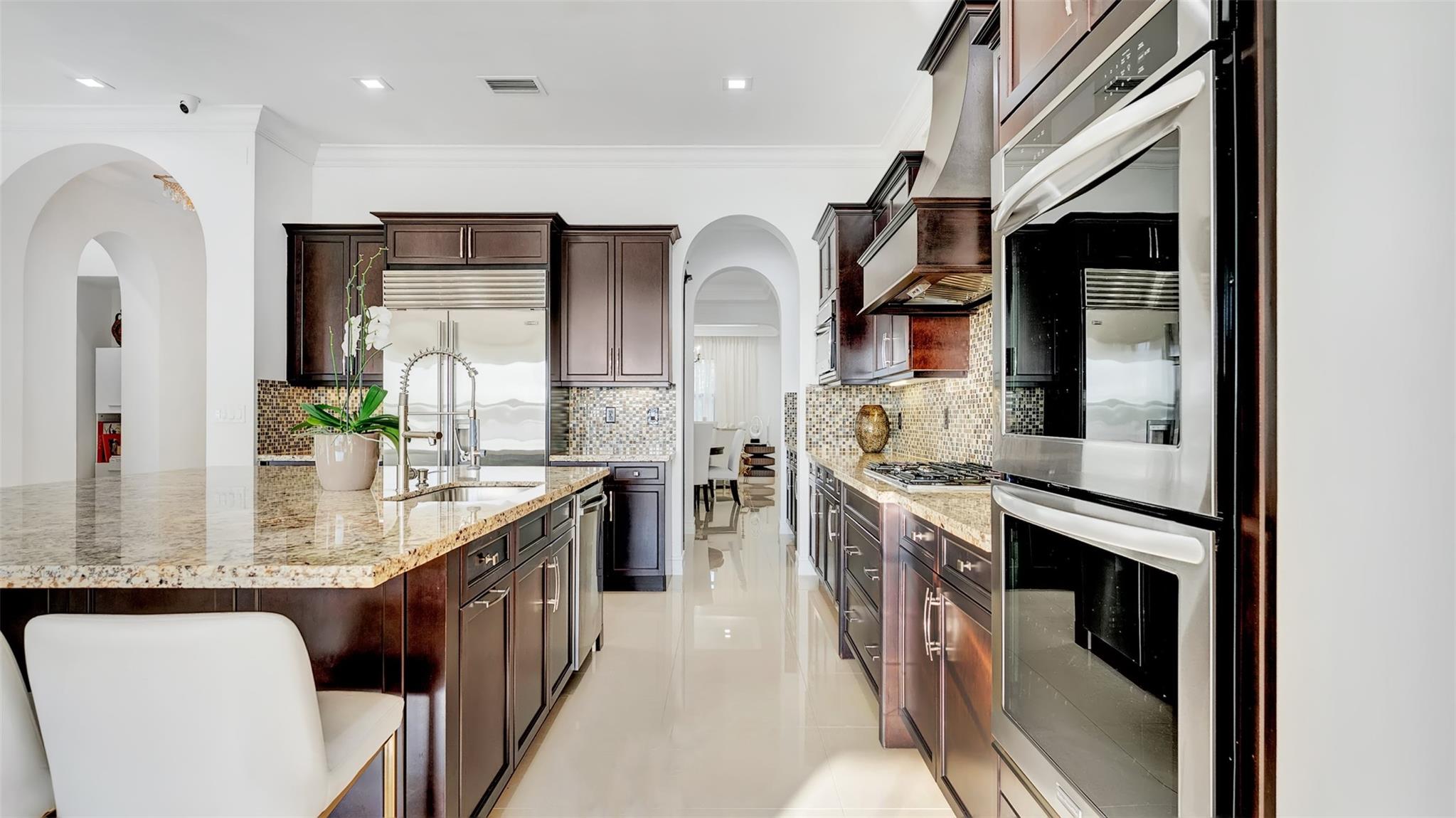 BRUSCHI PROPERTY - Residential