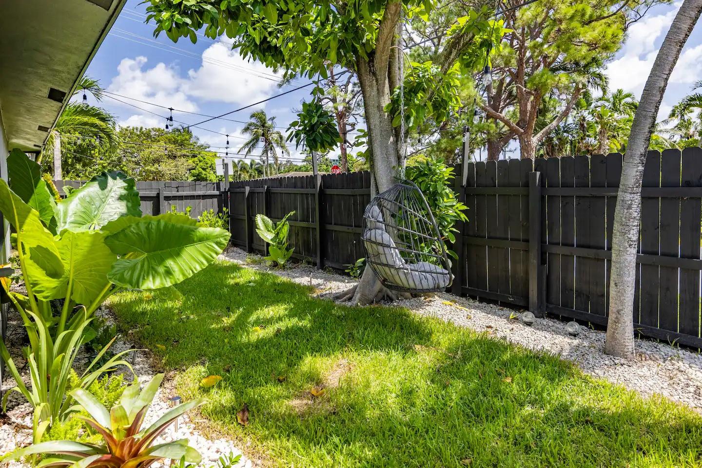 1498 ne 38th