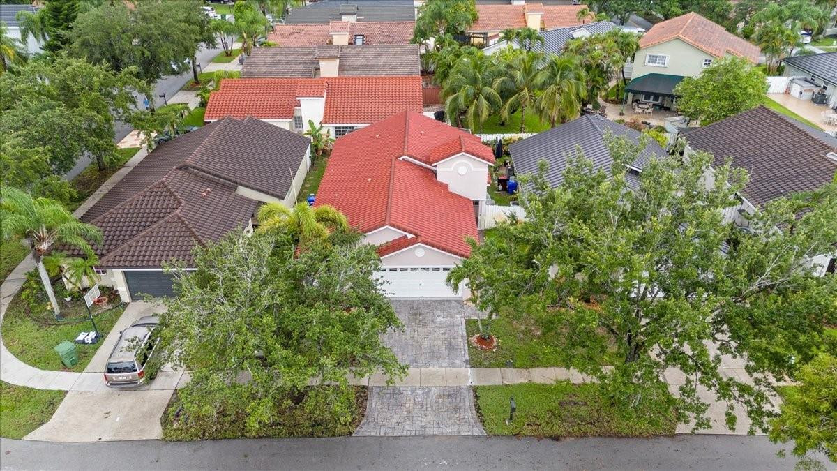 SILVER LAKES AT PEMBROKE - Residential Lease