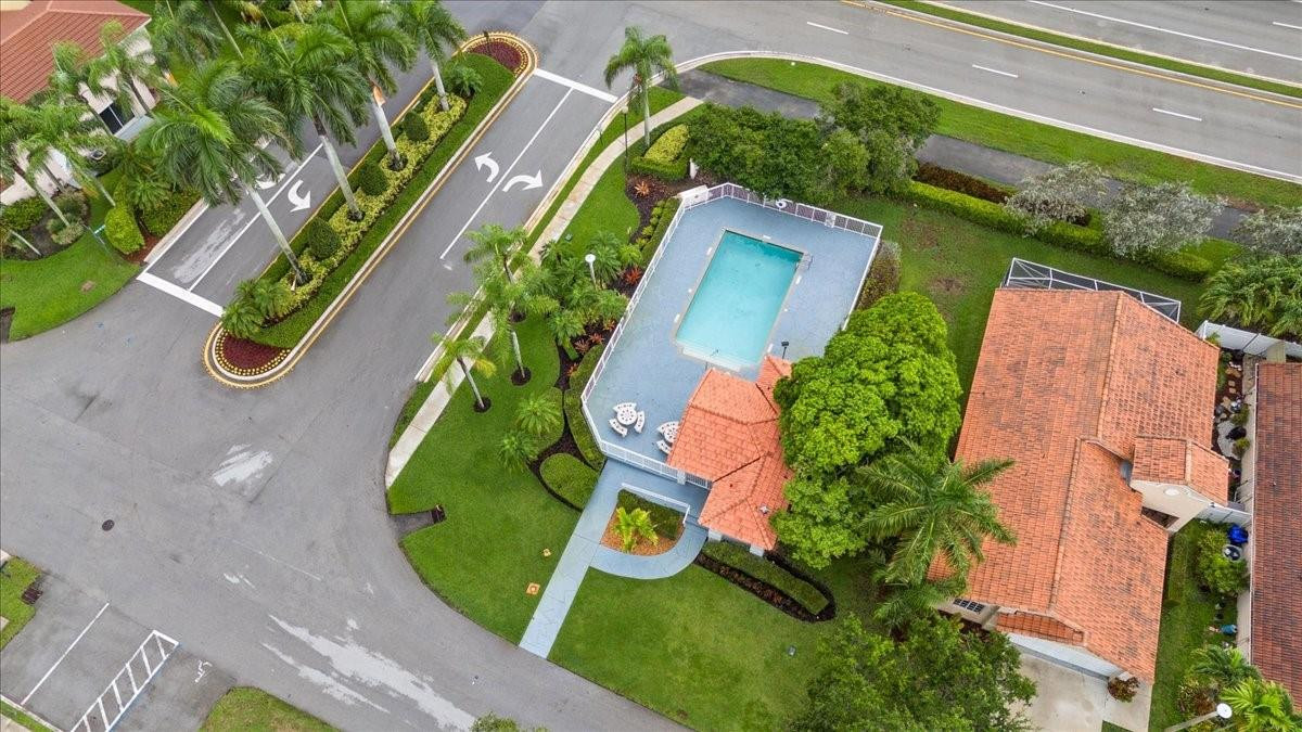 SILVER LAKES AT PEMBROKE - Residential Lease