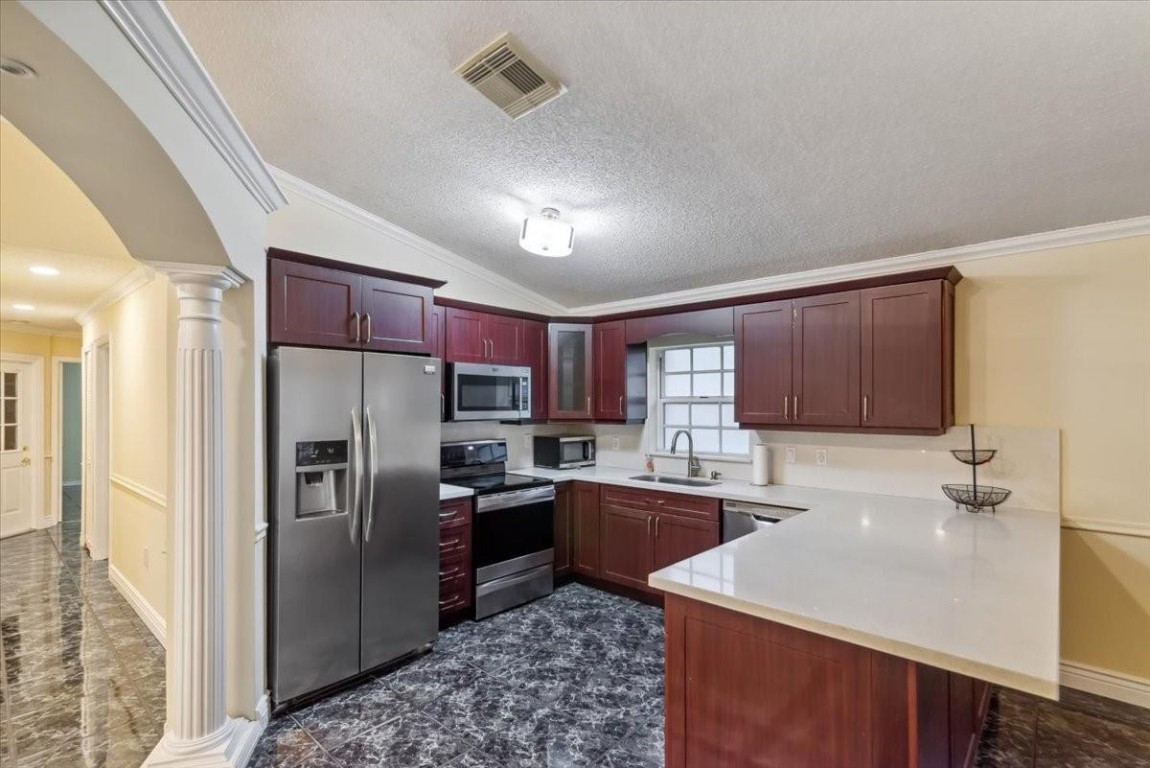 SILVER LAKES AT PEMBROKE - Residential Lease