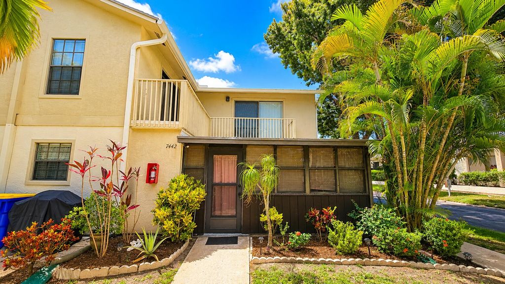 Photo of 7442 SE Jamestown Terrace, Hobe Sound, FL 33455 (MLS # B26028663)