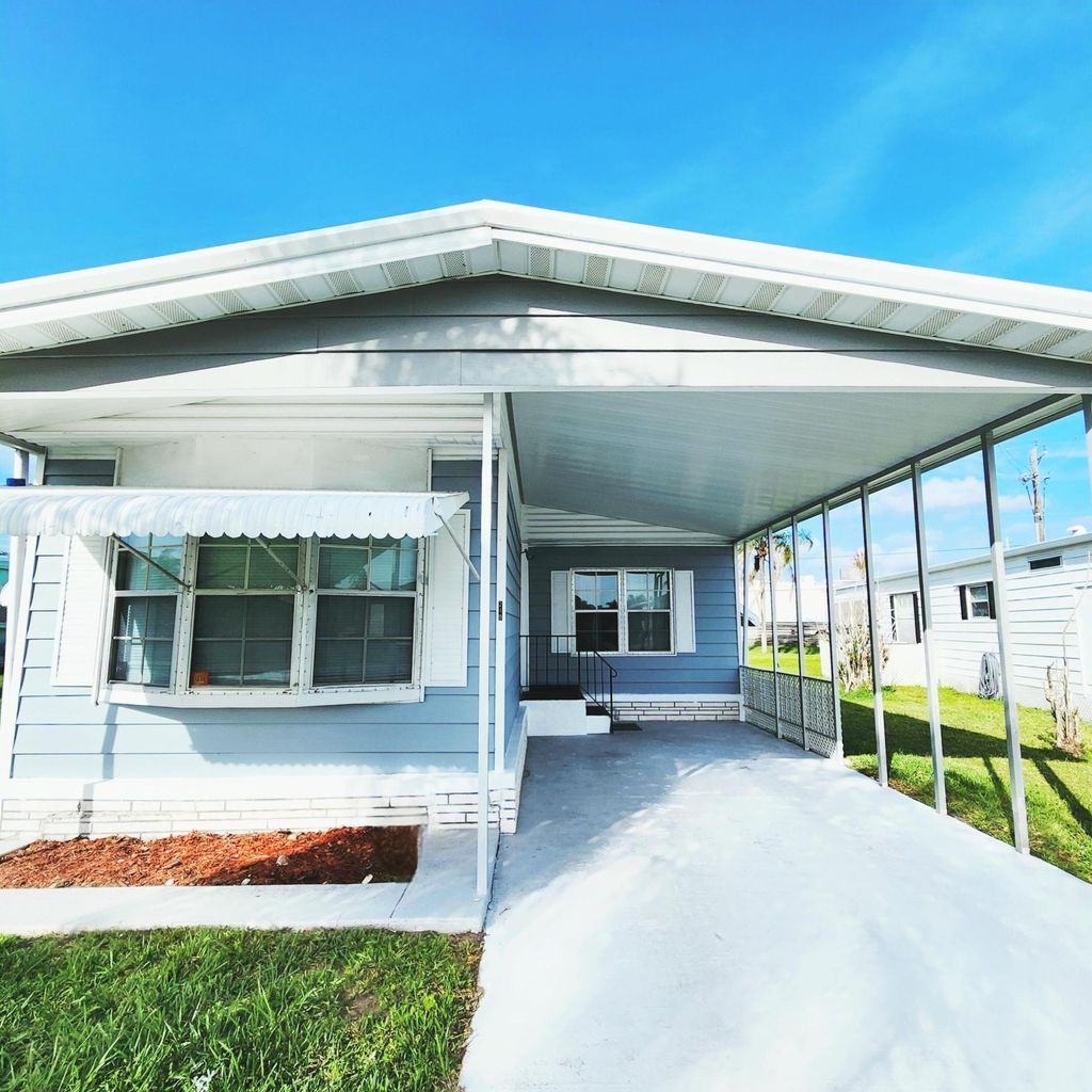 Photo of 249 Camino Del Rio, Port Saint Lucie, FL 34952 (MLS # B26034979)