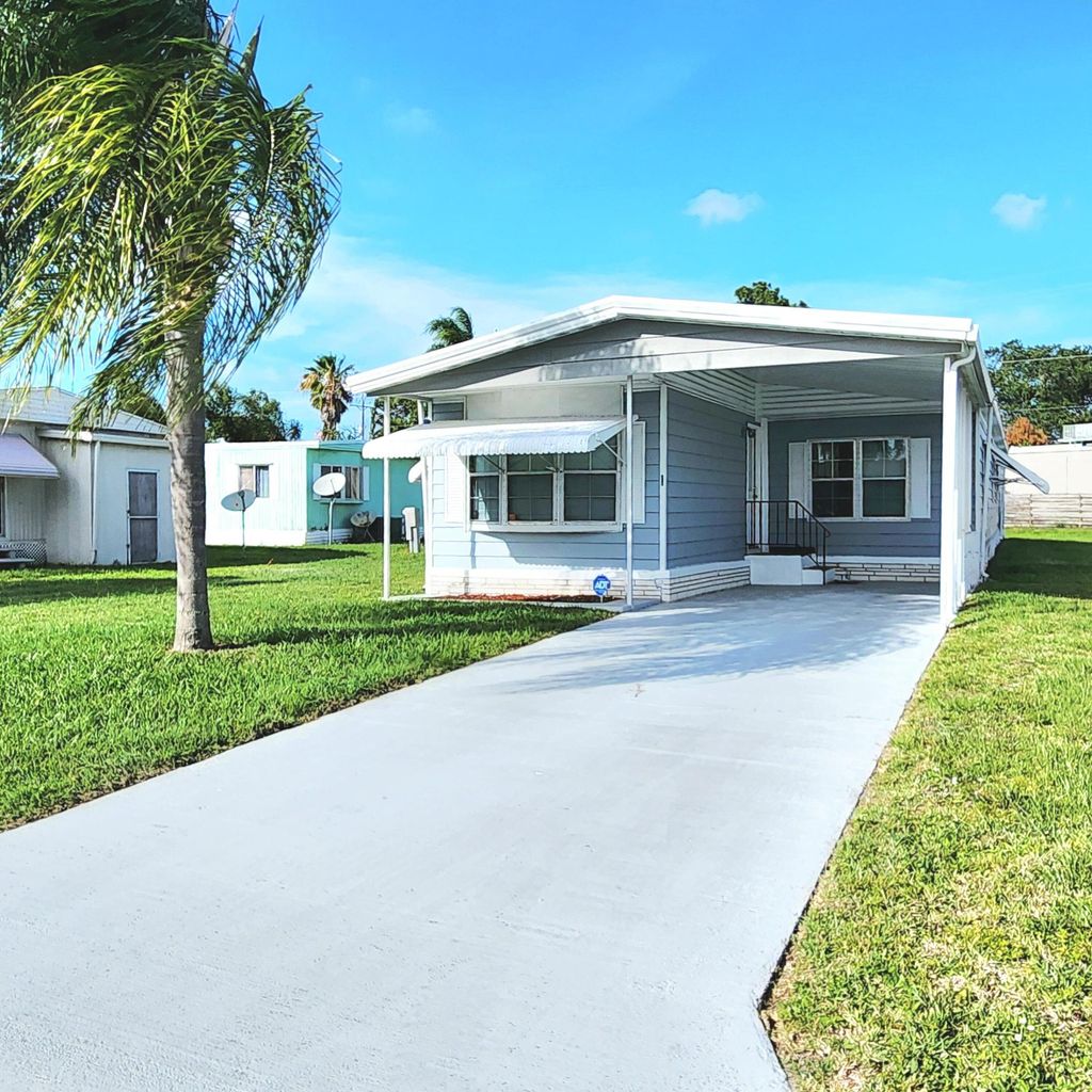 Photo of 249 Camino Del Rio, Port Saint Lucie, FL 34952 (MLS # B26034979)