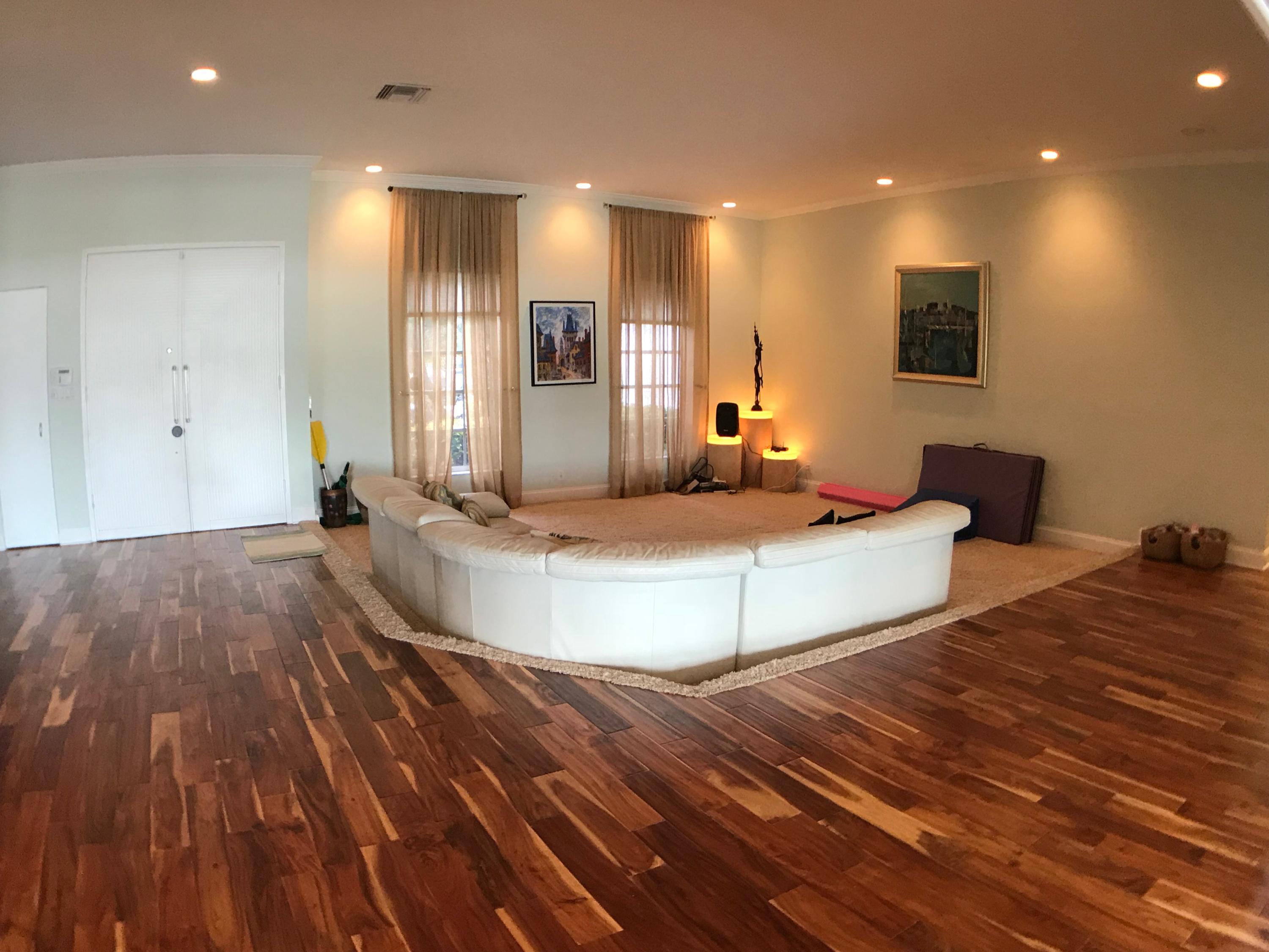 ROYAL PALM YACHT & COUNTR - Residential