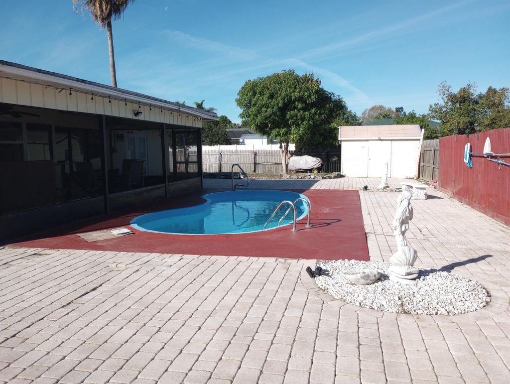 Photo of 191 SW Thanksgiving Avenue, Port Saint Lucie, FL 34984 (MLS # R10953547)