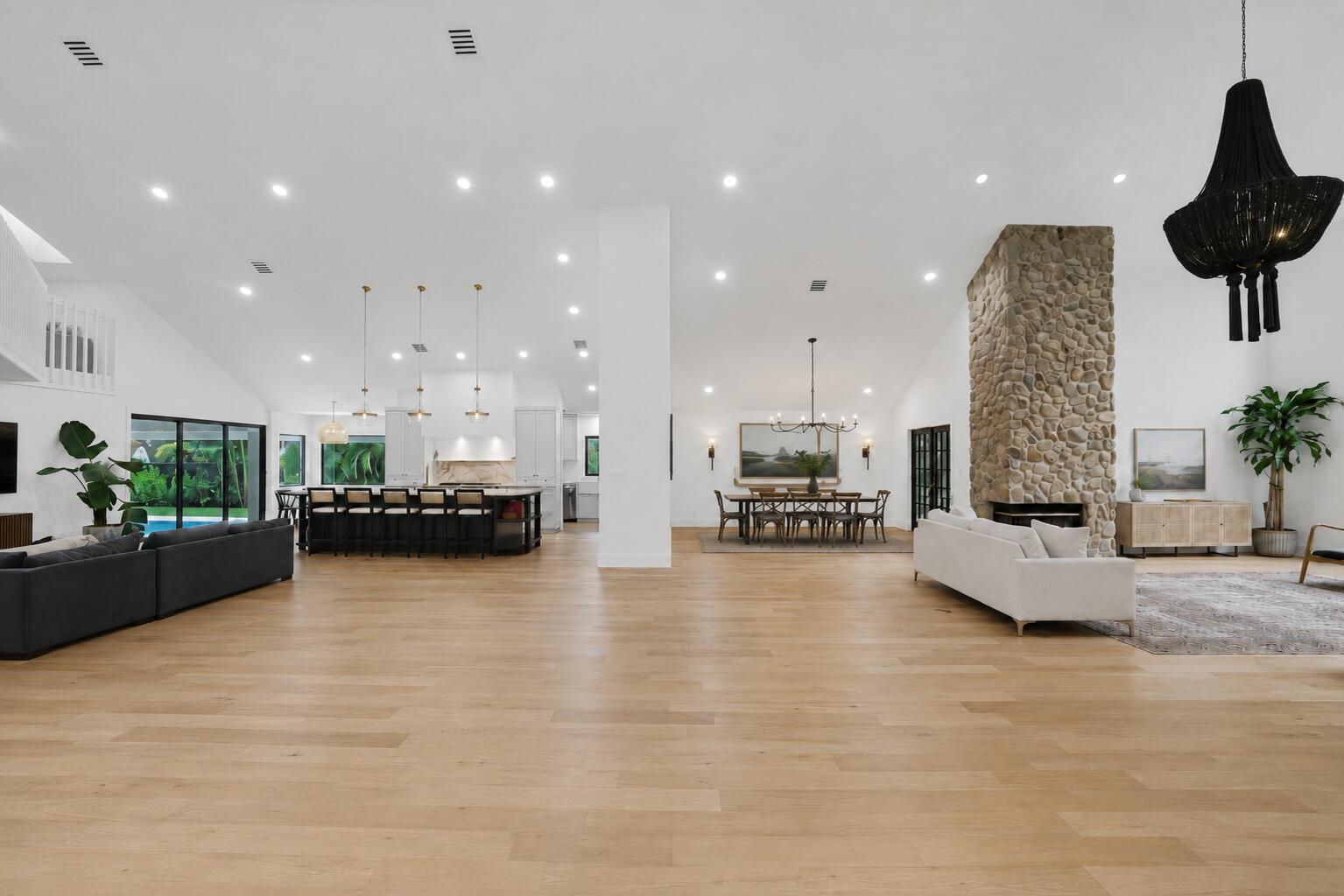 3235 Hyde Circle