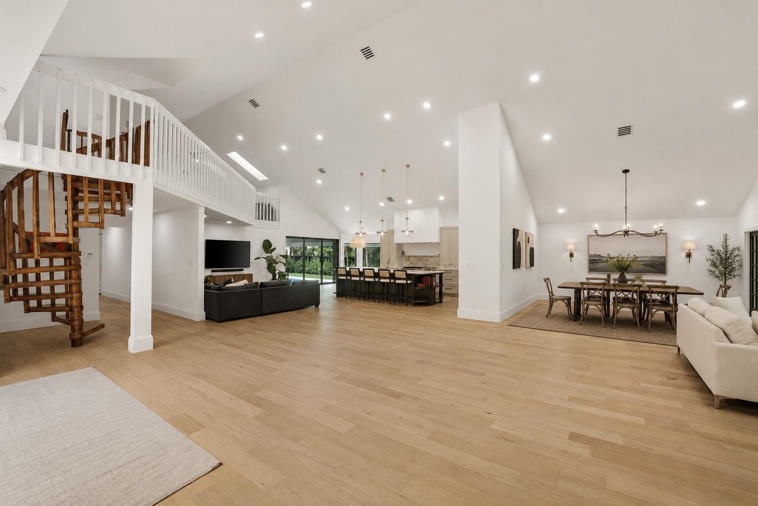 3235 Hyde Circle