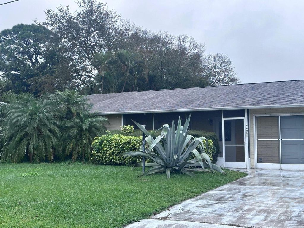 Photo of 7906 Pensacola Road, Fort Pierce, FL 34951 (MLS # R10949390)