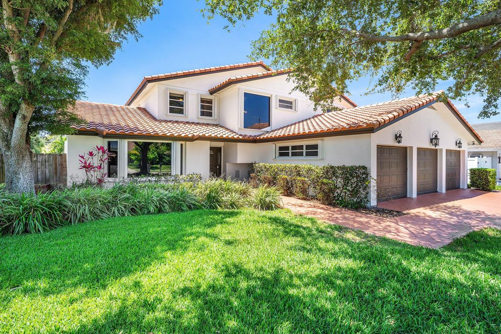 Photo of 1560 SW 17th Street, Boca Raton, FL 33486 (MLS # B26030946)