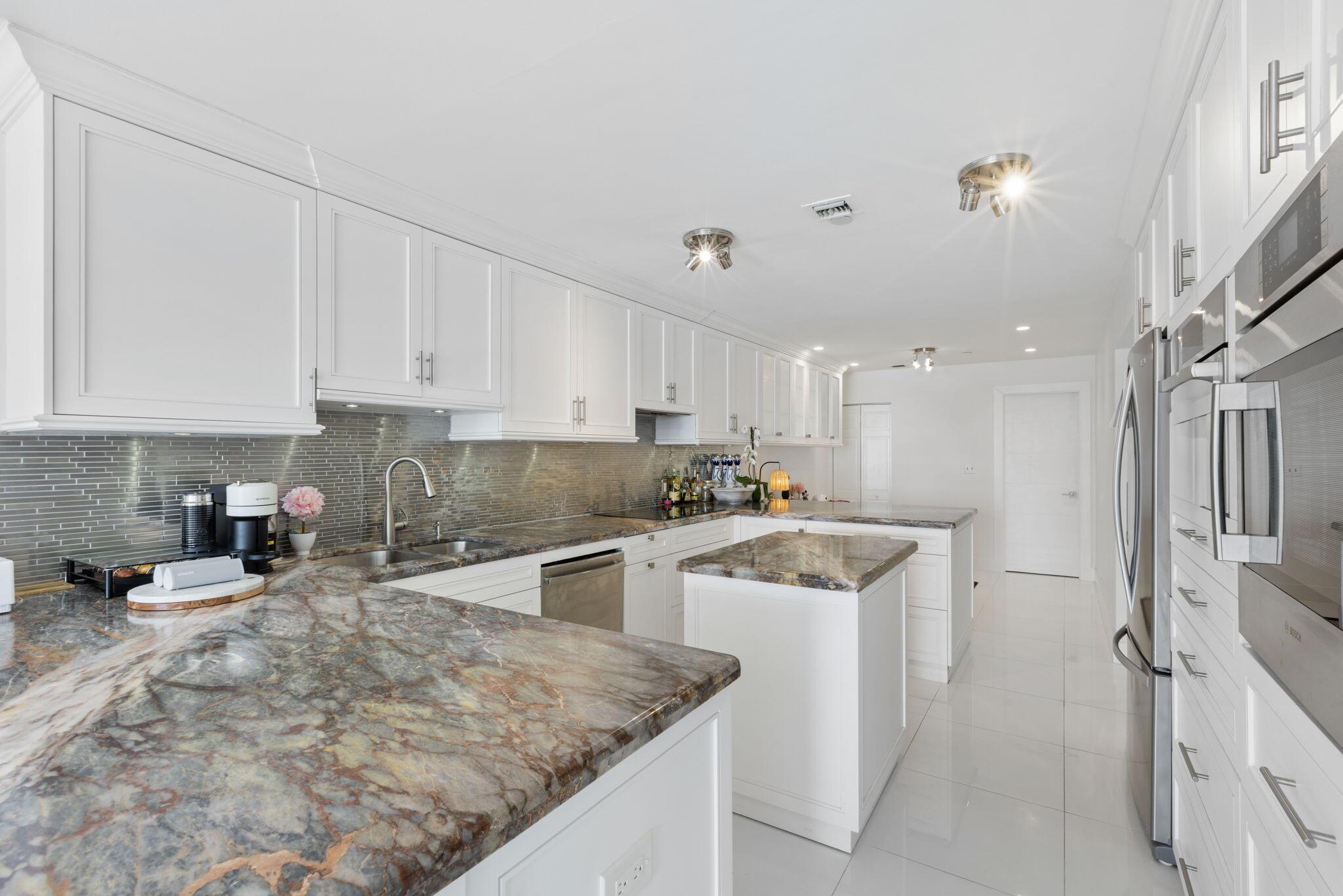 PLAZA OF THE PALM BEACHES - Residential