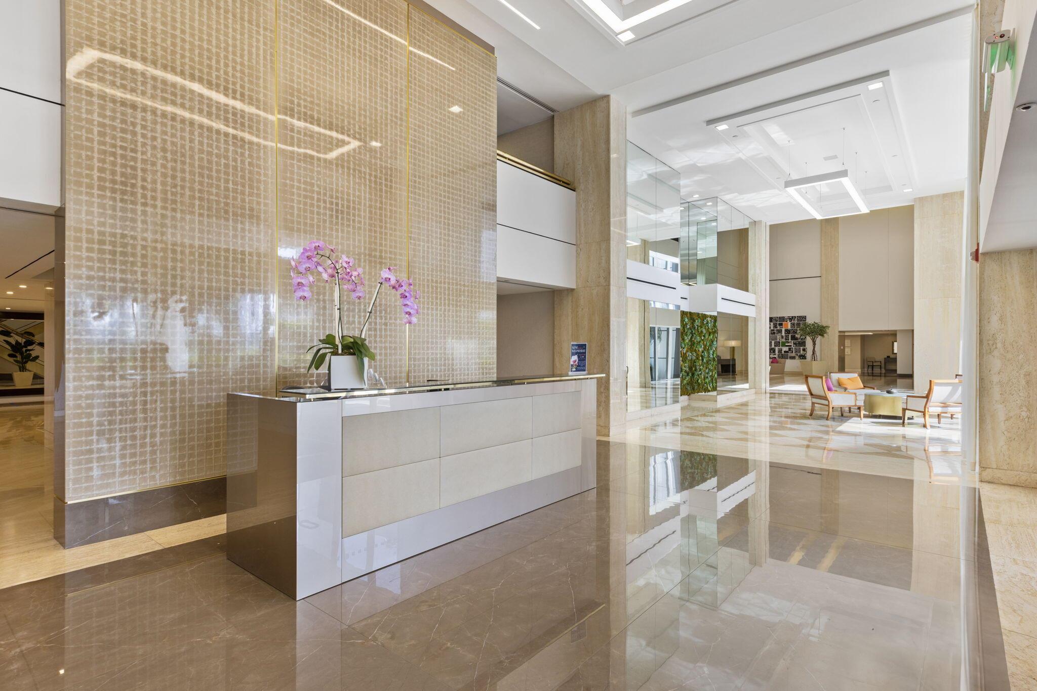 PLAZA OF THE PALM BEACHES - Residential