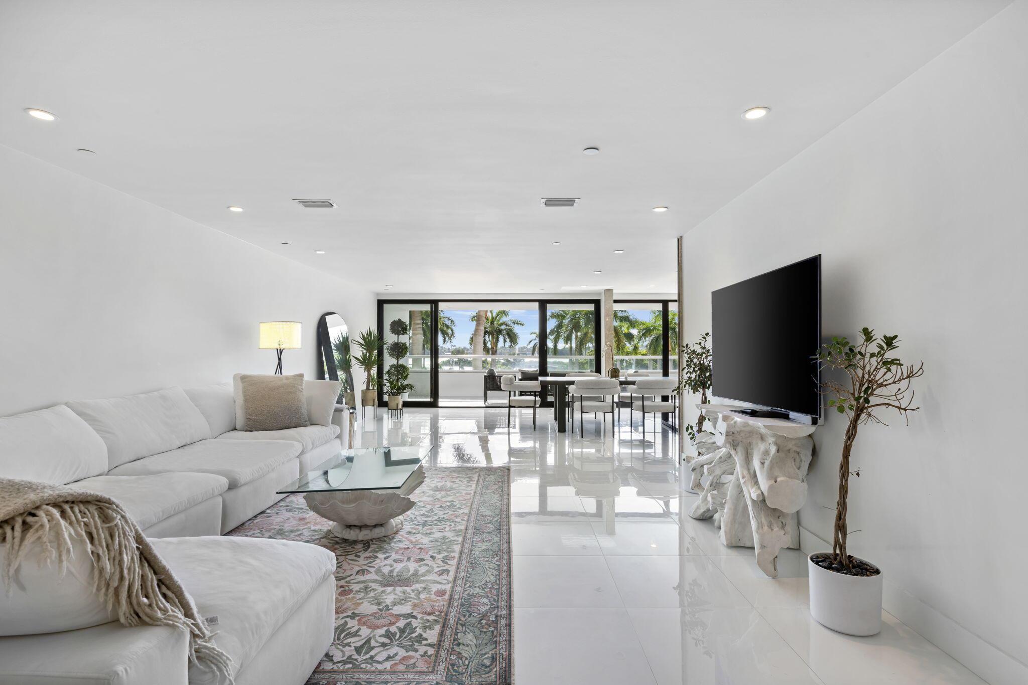 529 S Flagler Drive Th3f