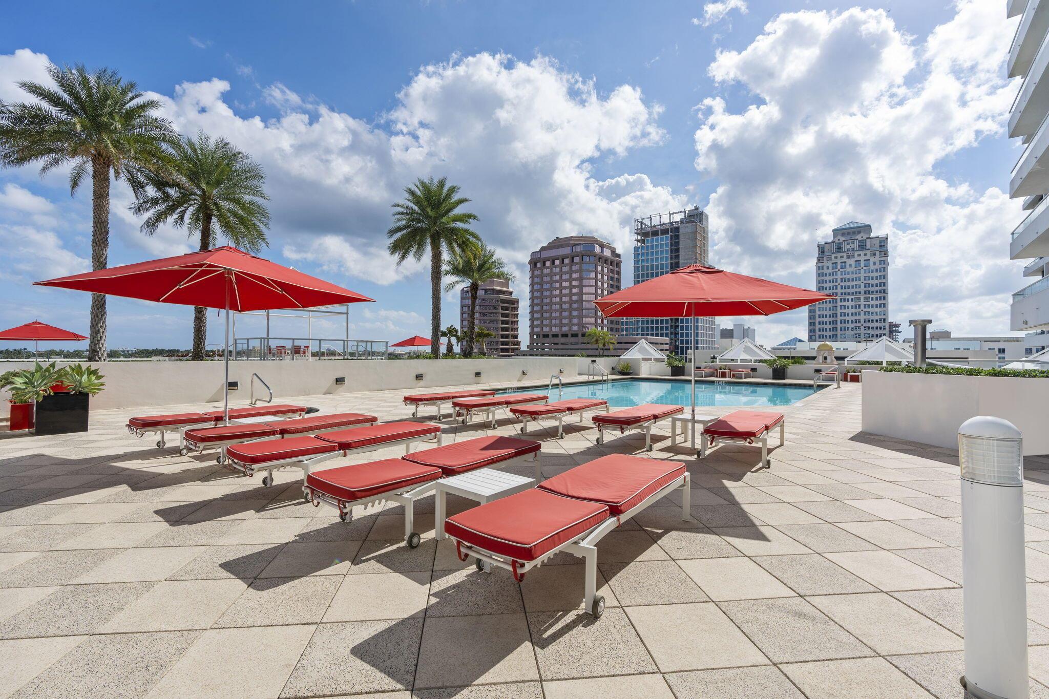 PLAZA OF THE PALM BEACHES - Residential