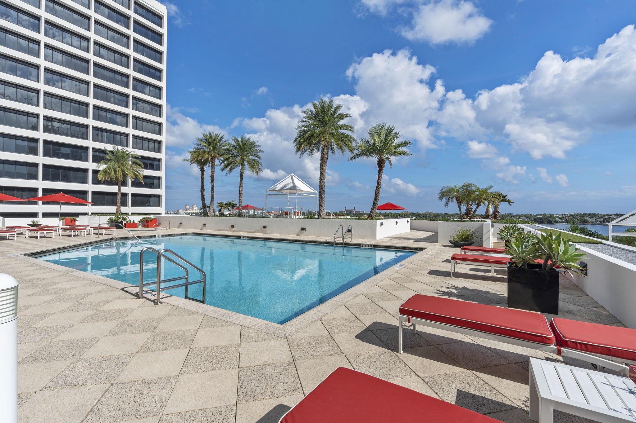 PLAZA OF THE PALM BEACHES - Residential