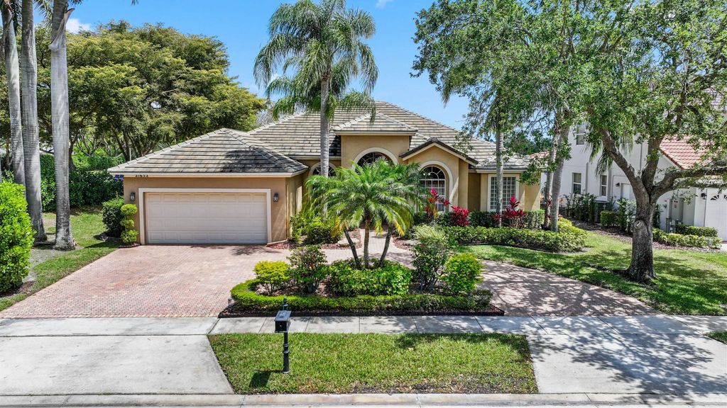 Photo of 21632 Lynhurst Way, Boca Raton, FL 33428 (MLS # B26029847)