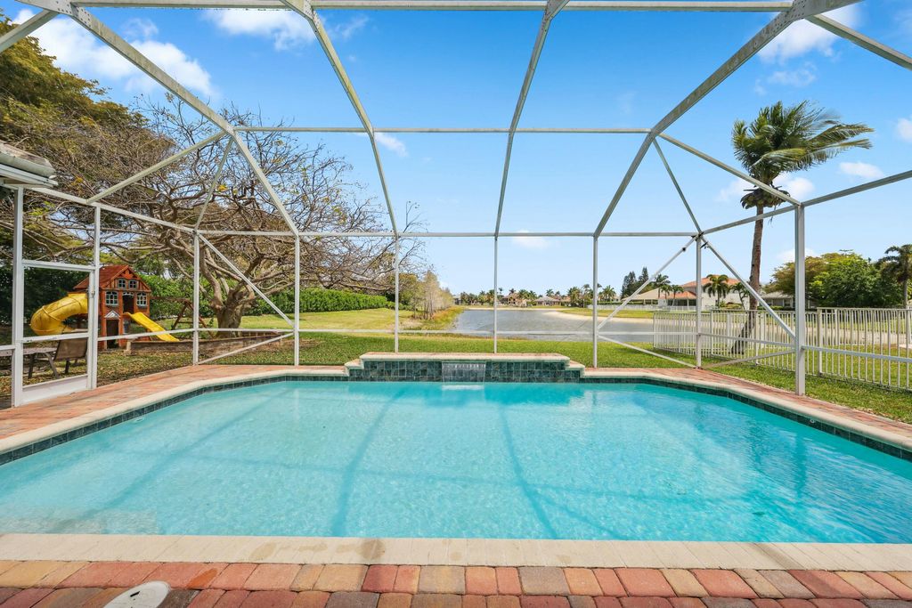 Photo of 21632 Lynhurst Way, Boca Raton, FL 33428 (MLS # B26029847)