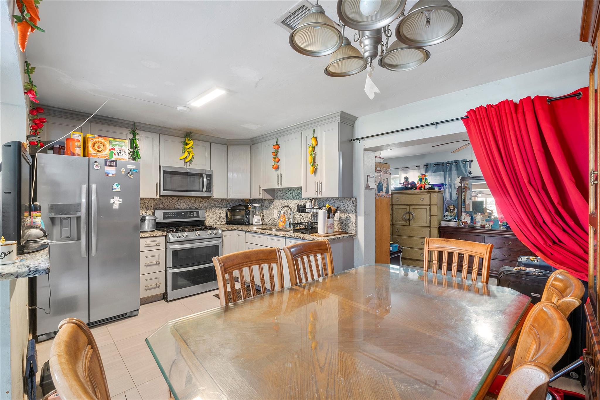 2250 Island Dr