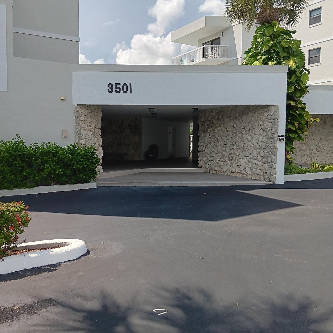 3501 S OCEAN Boulevard 107