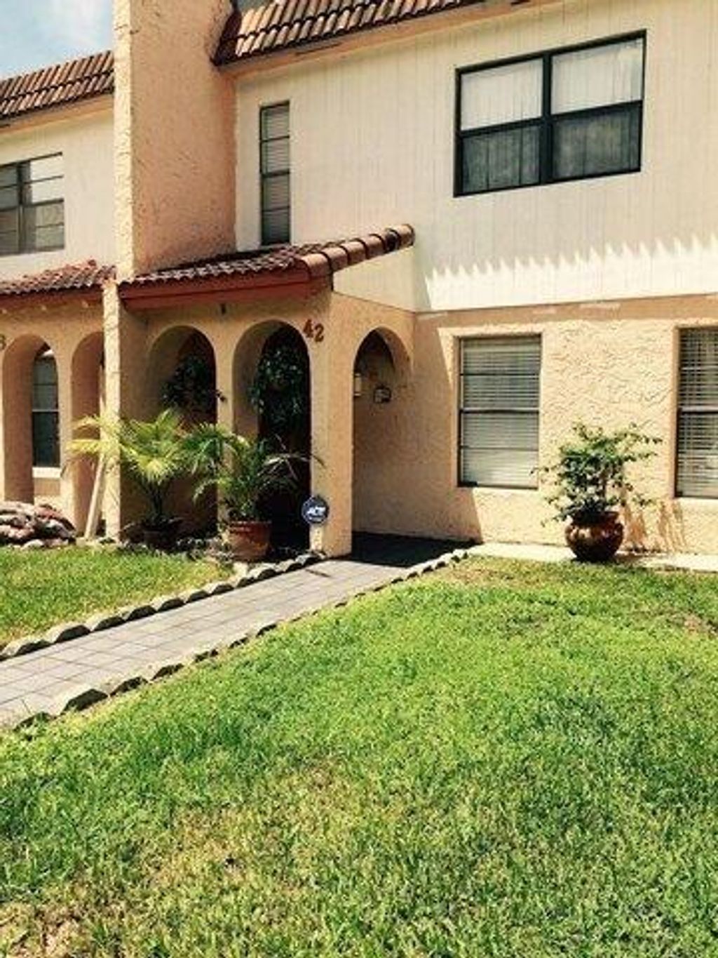 Photo of 42 Madrid Lane #7-16, Davie, FL 33324 (MLS # B26023164)