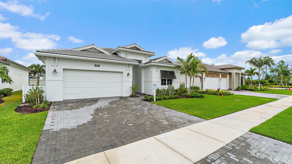 Photo of 9508 St Germain Drive, Palm Beach Gardens, FL 33412 (MLS # F10541366)