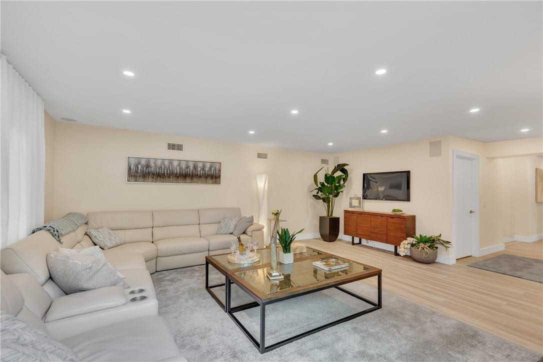 RIO VISTA 1-18 B - Residential