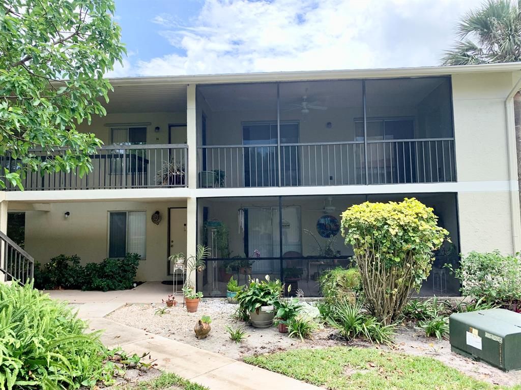 Photo of 6564 Chasewood Drive Dr #H, Jupiter, FL 33458 (MLS # R10796792)