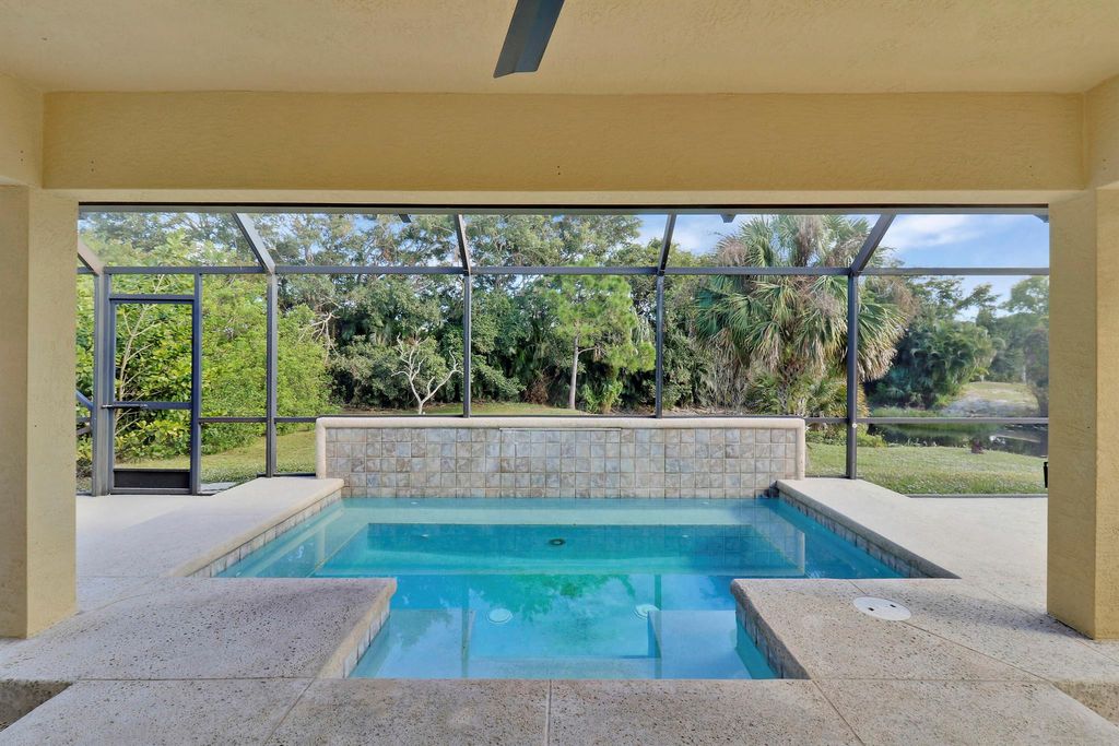 Photo of 16592 74th Avenue N, Palm Beach Gardens, FL 33418 (MLS # R11043458)