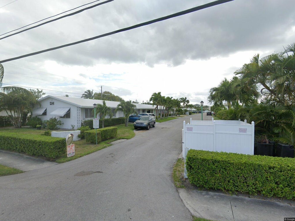 Photo of 728 RIDGE Road #22, Lantana, FL 33462 (MLS # B26088733)