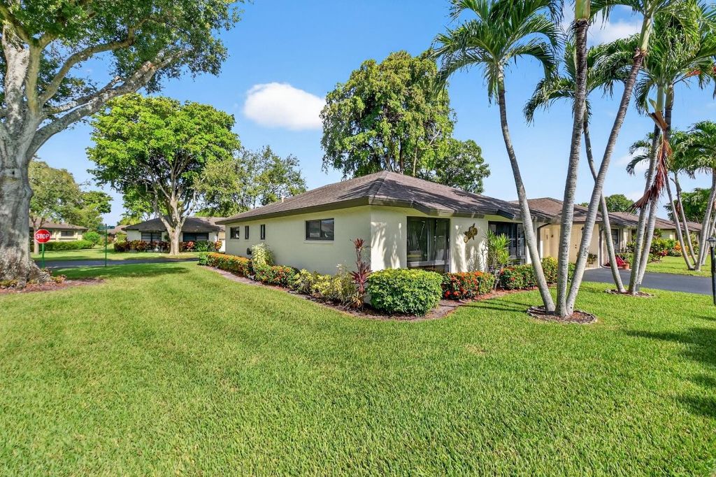Photo of 4725 Greentree Circle #A, Boynton Beach, FL 33436 (MLS # F10520125)