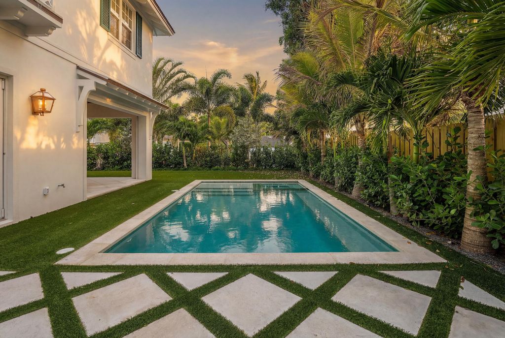 Photo of 309 Greymon Drive, West Palm Beach, FL 33405 (MLS # B26020988)