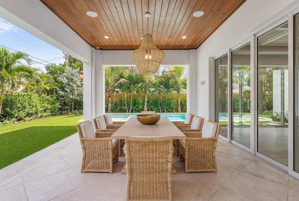 Photo of 309 Greymon Drive, West Palm Beach, FL 33405 (MLS # B26020988)