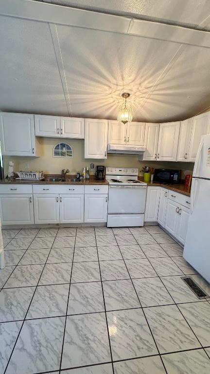 Oasis Village - Residential