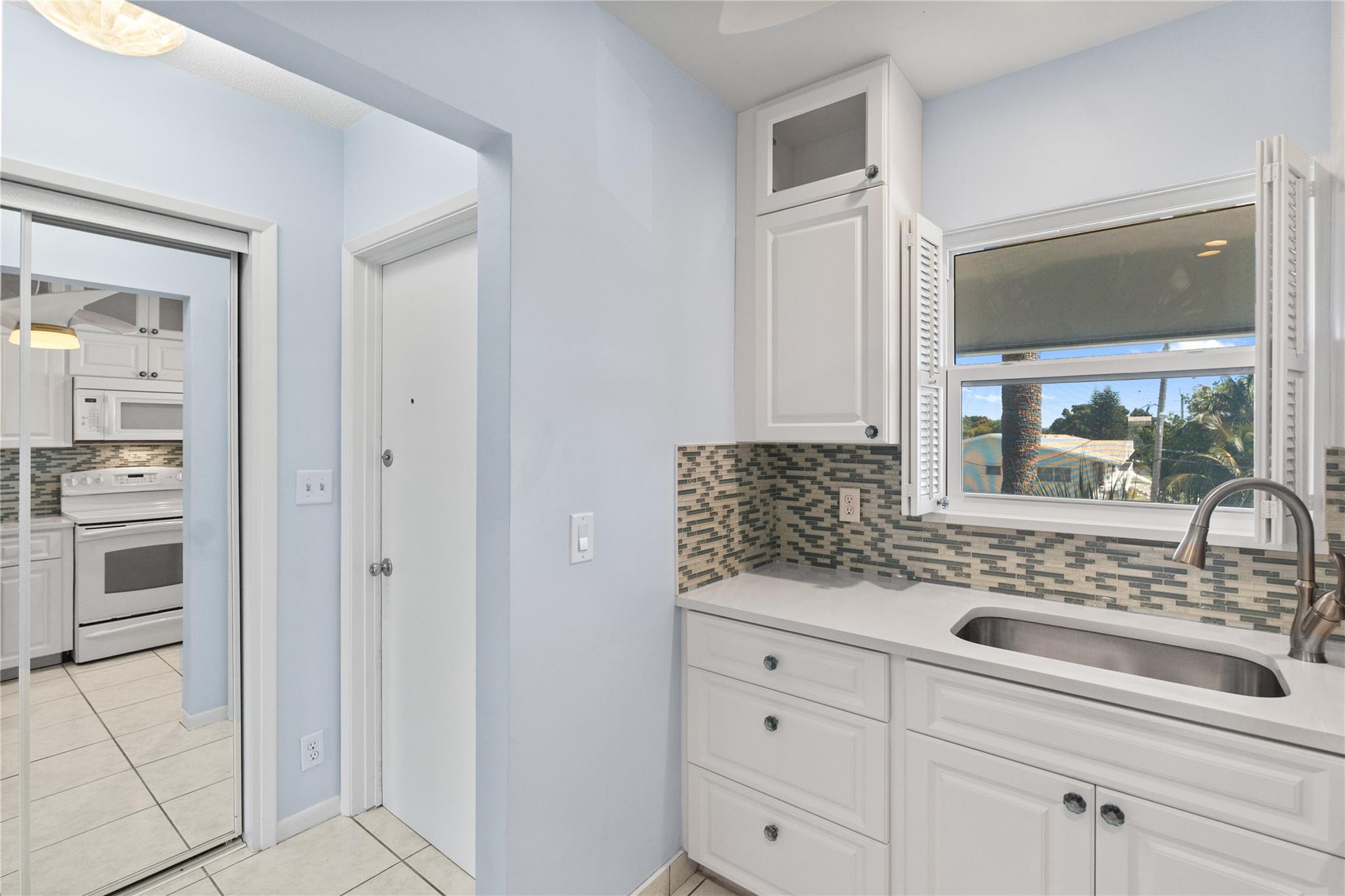 Lighthouse Point Gardens - Residential