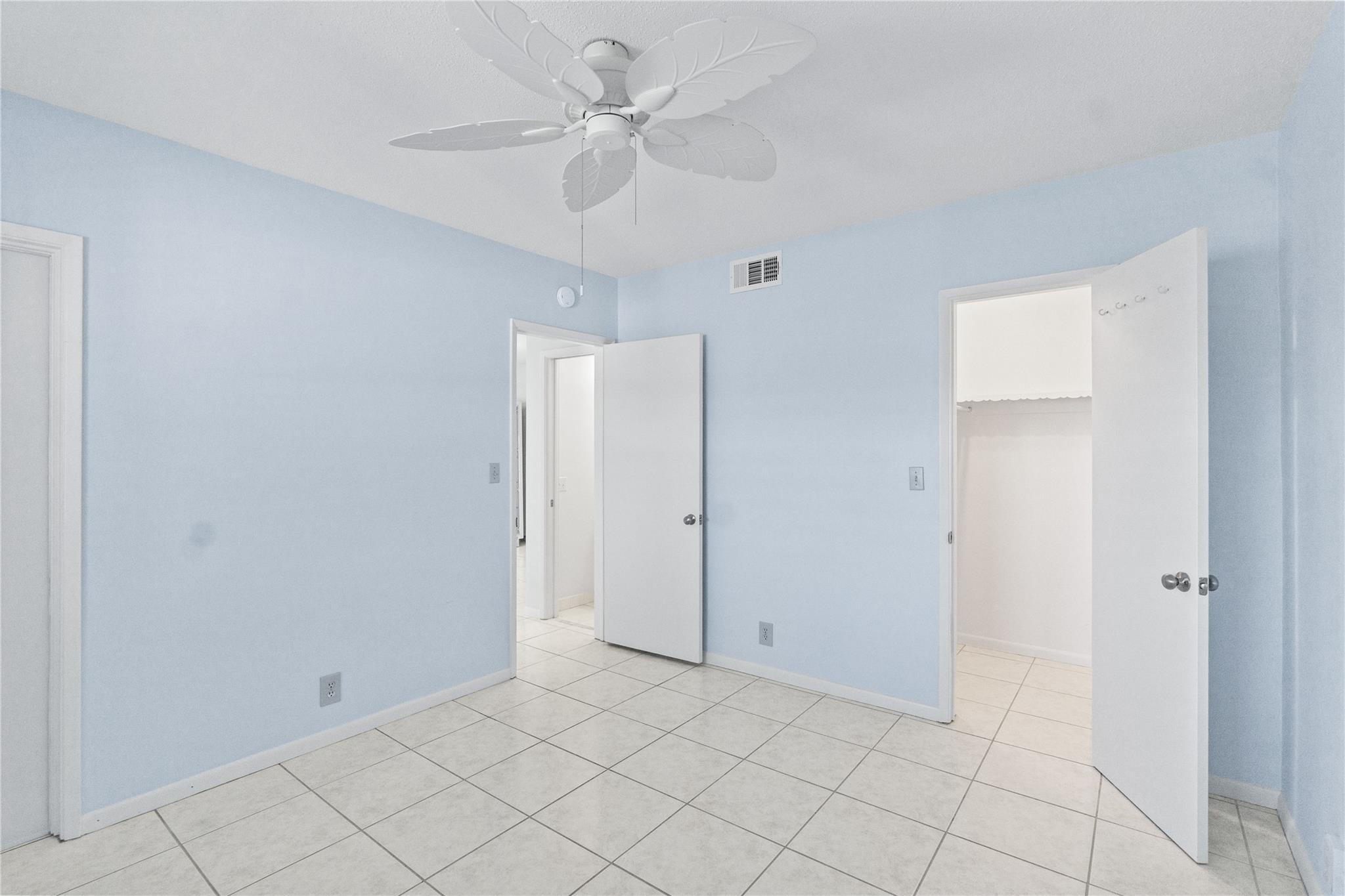 Lighthouse Point Gardens - Residential