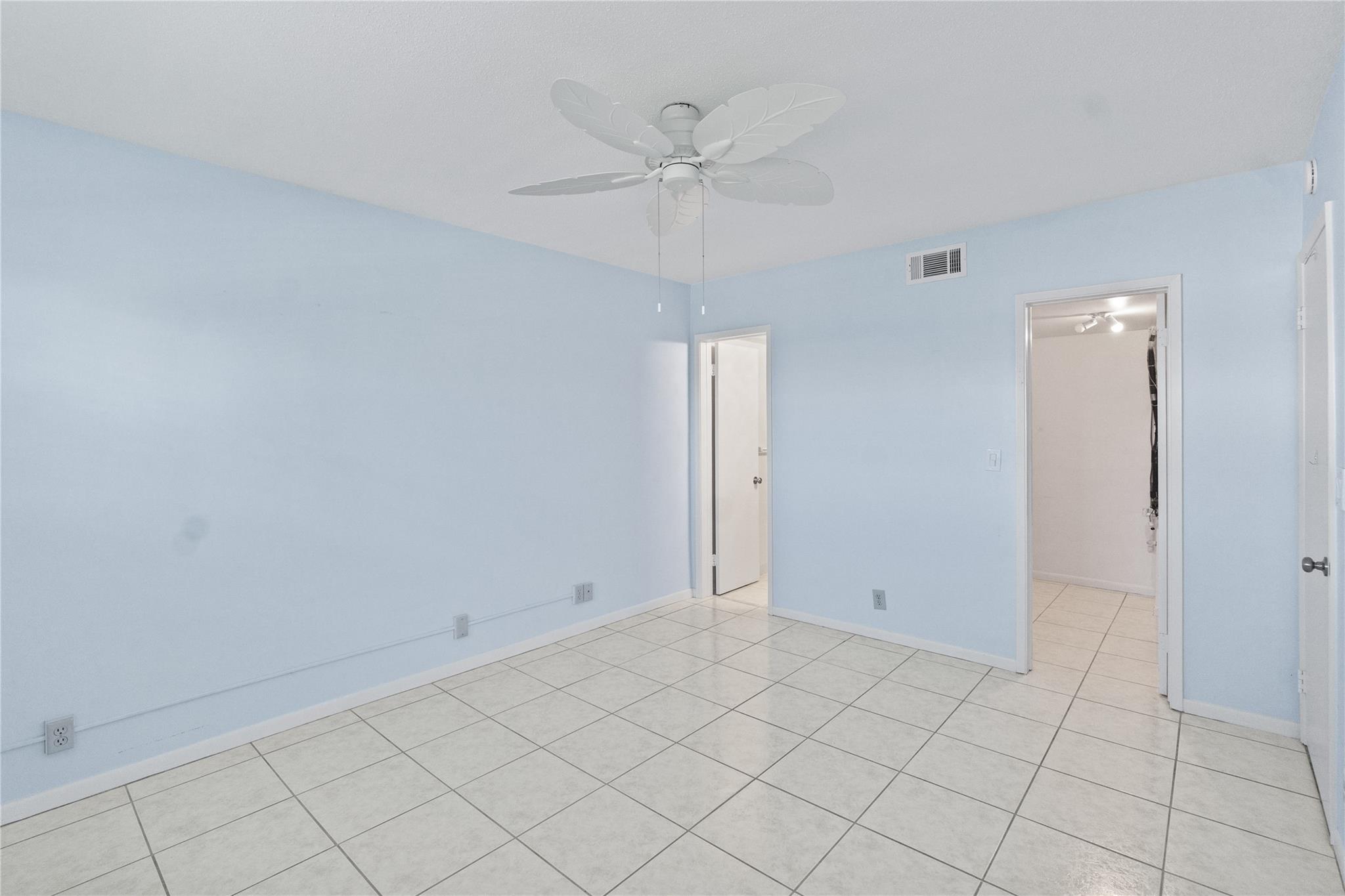 Lighthouse Point Gardens - Residential