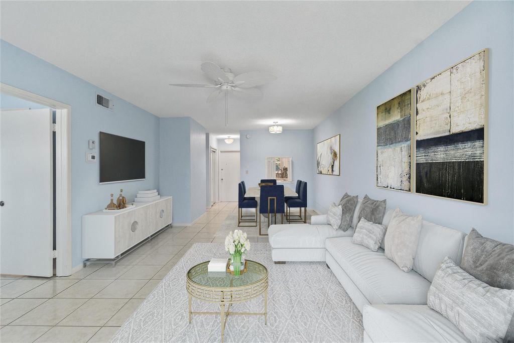 Photo of 2050 NE 39th St #302E, Pompano Beach, FL 33064 (MLS # F10533614)