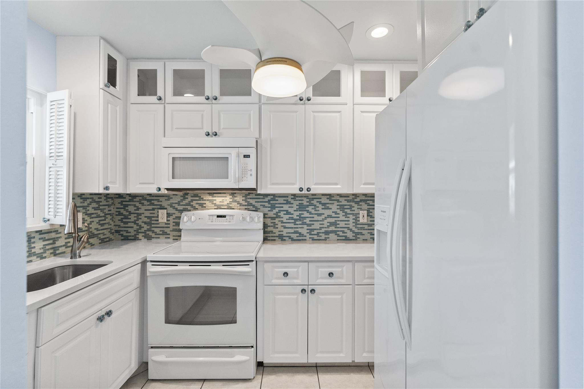 Lighthouse Point Gardens - Residential