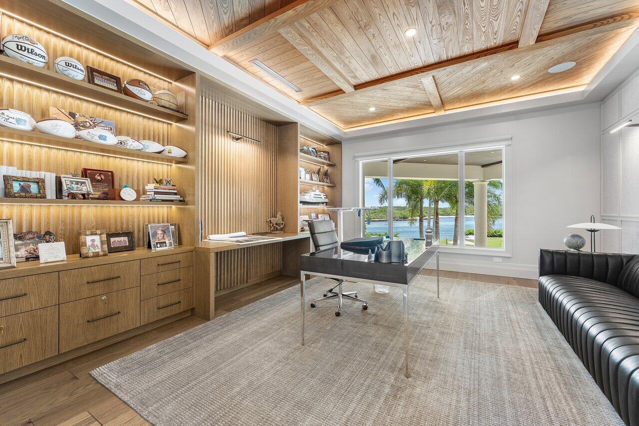 CASSEEKEY ISLAND AT JONATHANS LANDING - Residential